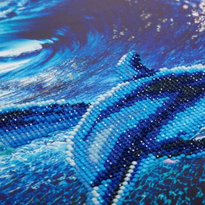 Diamond Painting picture stretched on a wooden stretcher, Moonlight Tryst Dolphins, round diamonds, approx. 50x40cm, full picture